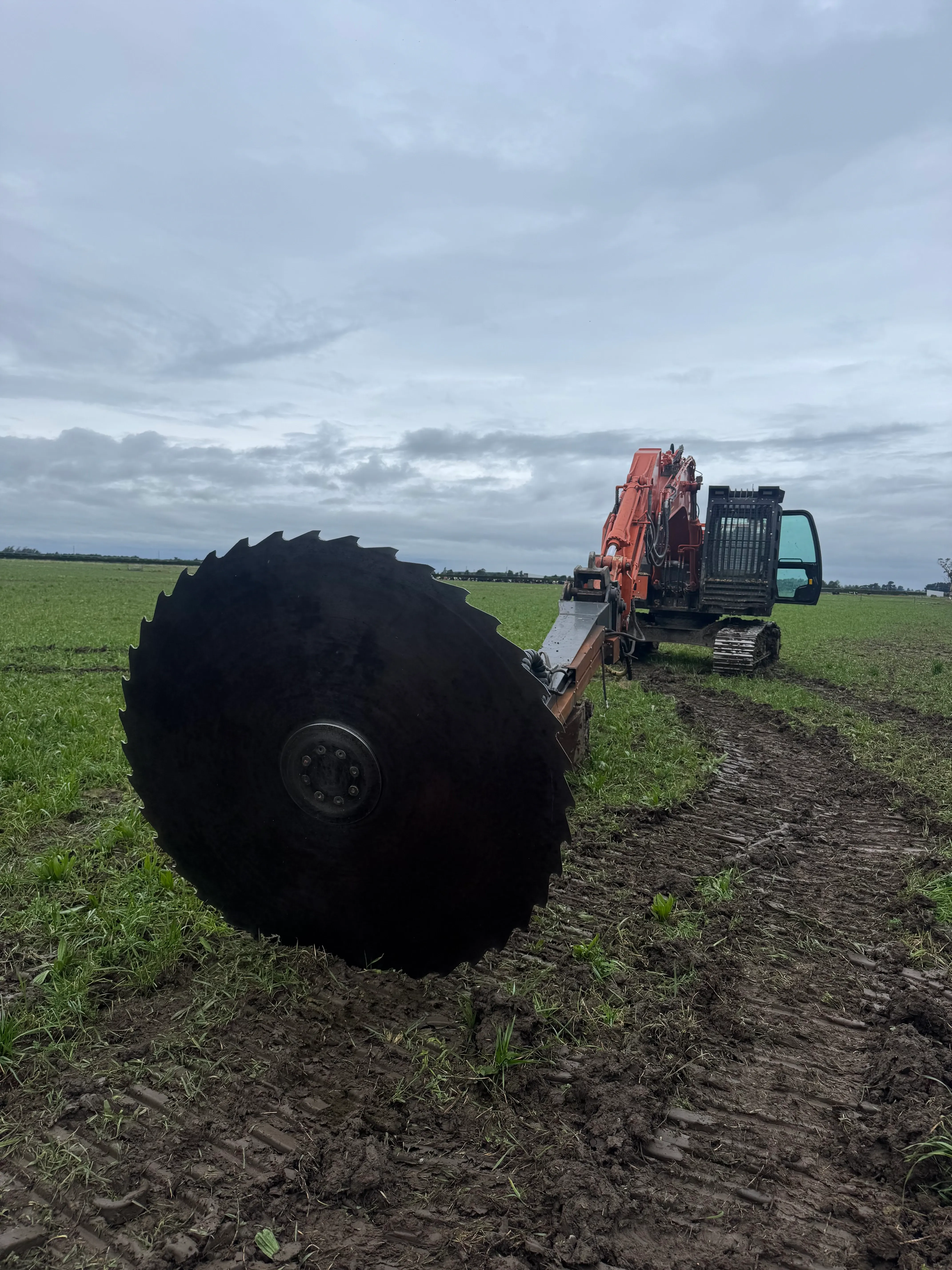 Dewhurst Land – Hedge Topping for Pivot Installation - Gallery image 3